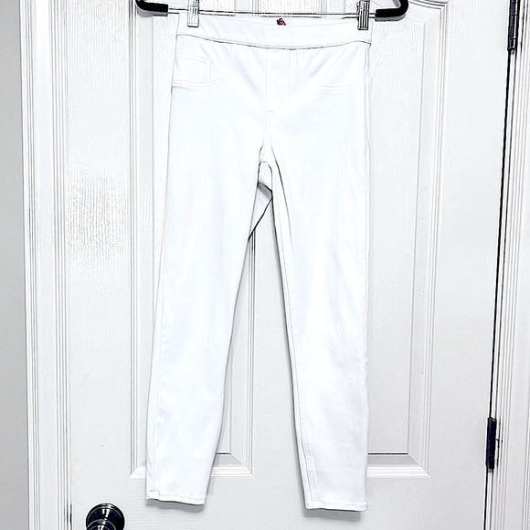 💪🏼New SPANX JEANISH LEGGINGS size Xsp.  2 back functional pockets new - Picture 7 of 13